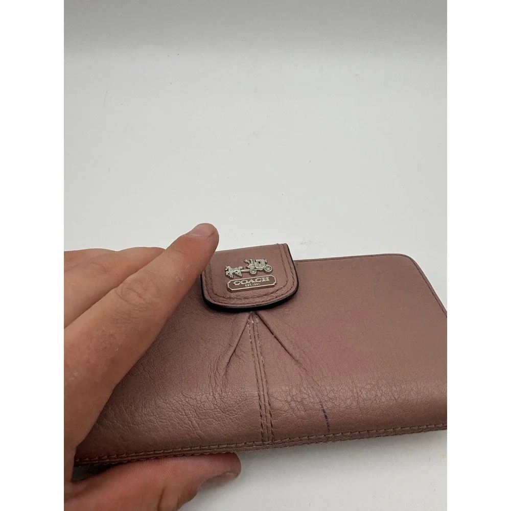 Vintage Coach Mauve Leather Checkbook Wallet Pleated Pink Silver Carriage Logo